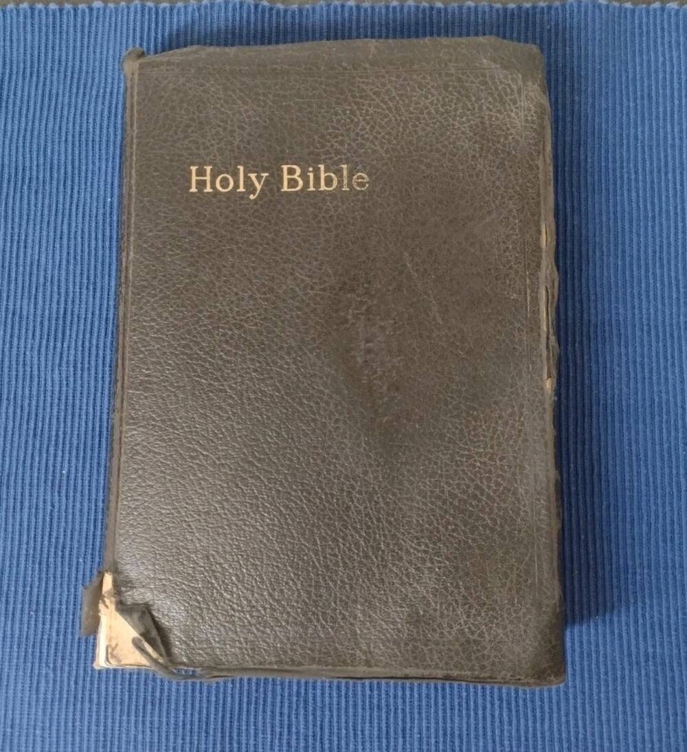 King James Bible Large Print Vintage Self Pronouncing Edition